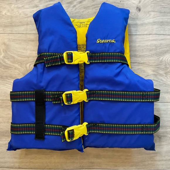 Stearns Kids Classic Life Vest, USCG Approved Type III Life Jacket for Kids - Picture 10 of 10